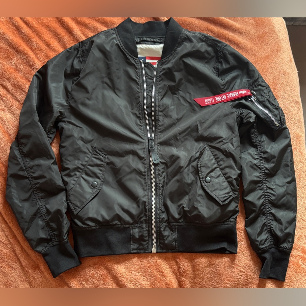 Alpha Industries Black Bomber Jacket for Women - Picture 14 of 14